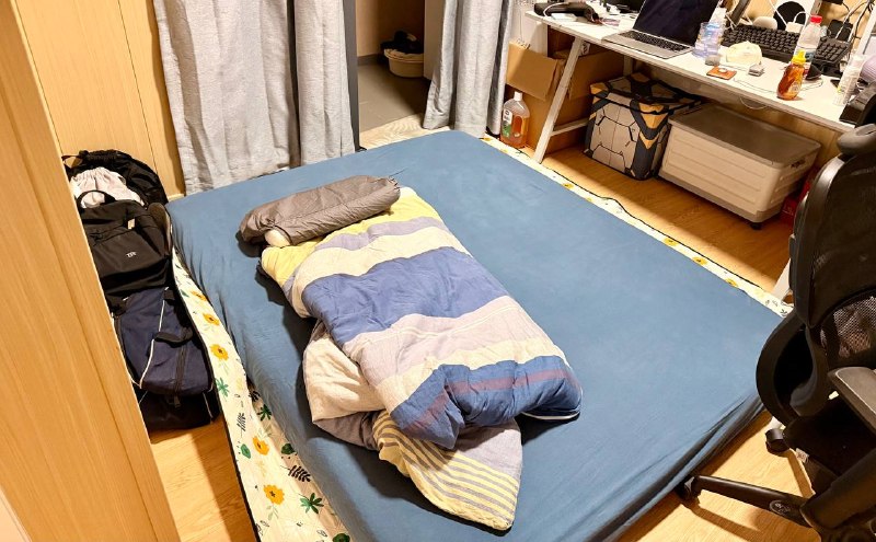 结束了,两个月的有室友的状态,重回独自生活;都是新过来的深漂一族,希望他们两个工作都顺利