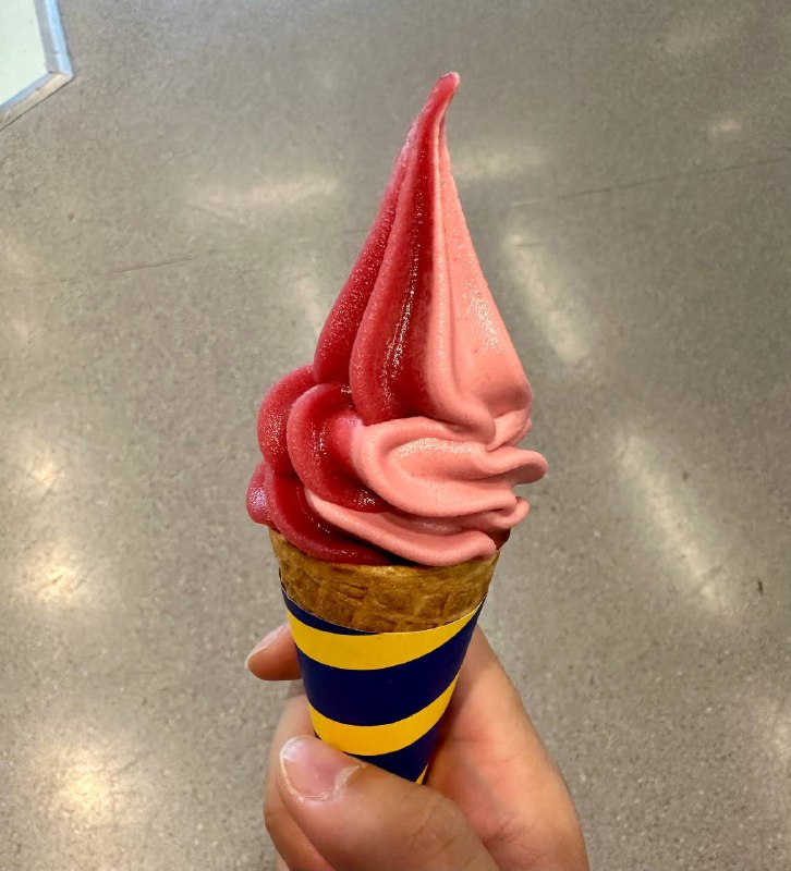 不如,今天就去宜家吃饭吧🤣 补充:不对,这好像不是大陆的? https://fixupx.com/blue01530961/status/1814139464148742337翻车了,这味道有点尴尬